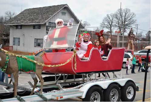 Chamber Says There's Still Time To Join West Side Christmas Parade