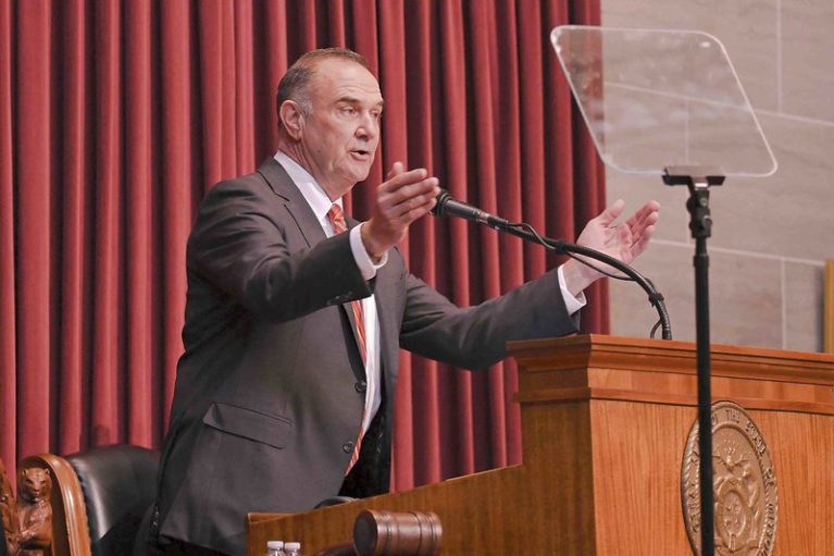 Kehoe References St. Louis Legend Dave Sinclair In State Of The State Address