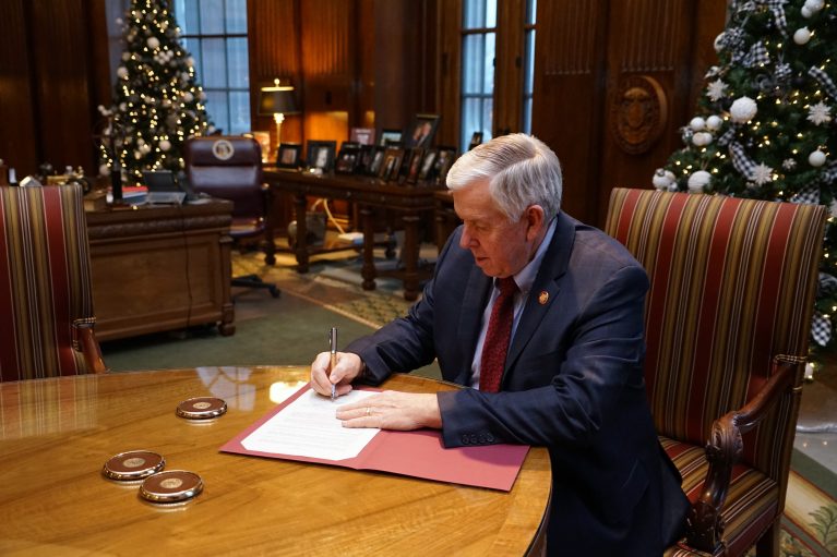 Gov. Parson Signs Executive Order Activating the State Emergency Operations Plan